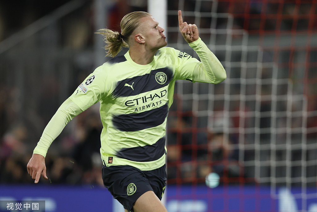 黑色臂章与 黑色臂章与